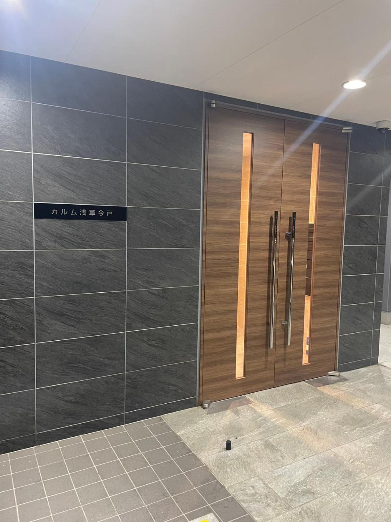 Calum Asakusa Imado Tokyoカルム浅草今戸ツインルーム新築民泊東京浅草隅田川今戸神社近くスカイツリー見えるコンビニコインランドリー近くある浅草駅まで徒歩圏内アクセス便利成田空港羽田空港銀座渋谷東京駅直通 ภายนอก รูปภาพ